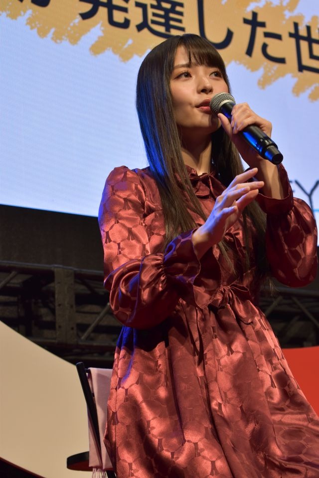 上坂すみれ