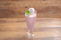 「高杉の乳酸菌飲料入りぶどうラッシー」