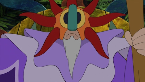 謎の仮面族の長(CV:大塚芳忠)。