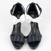 シエル・ファントムハイヴモデルのサンダル。