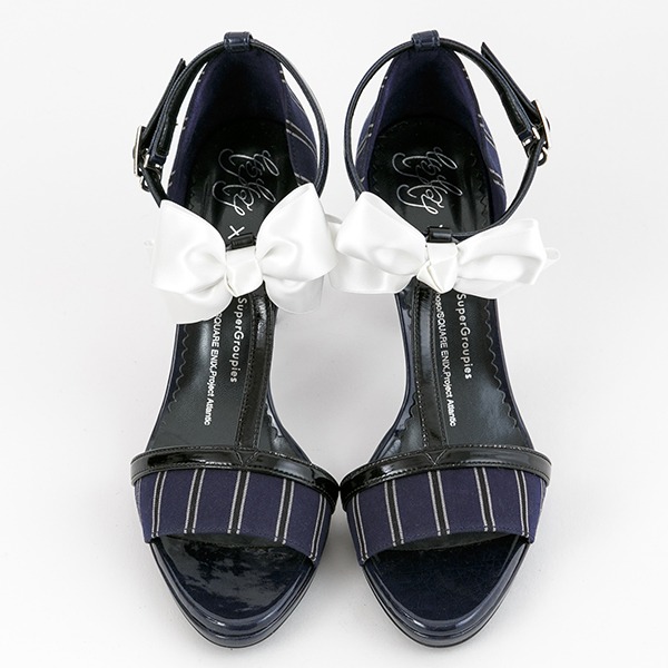 シエル・ファントムハイヴモデルのサンダル。