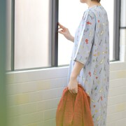 「ゆったりワンピース」の着用イメージ。