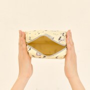 トラペーズポーチの使用イメージ。