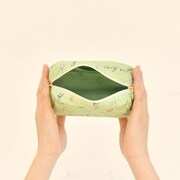 トラペーズポーチの使用イメージ。