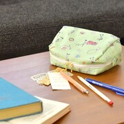 トラペーズポーチの使用イメージ。