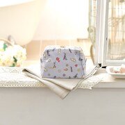 トラペーズポーチの使用イメージ。