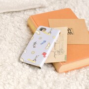 「BOOK iPhoneケース」の使用イメージ。