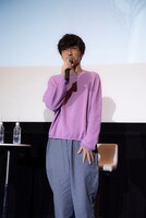 霊幻新隆役の櫻井孝宏。