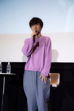 霊幻新隆役の櫻井孝宏。