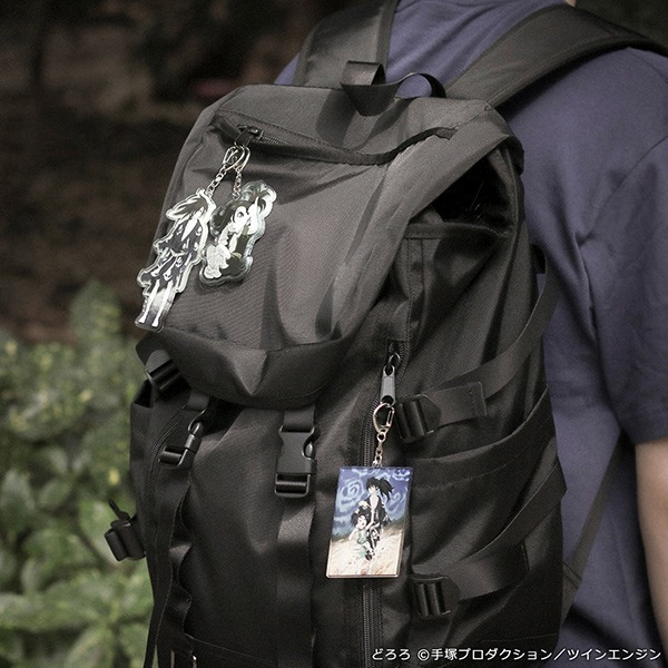 「どろろ アクリルキーホルダー」の使用例。