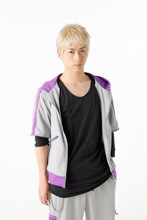 谷佳樹演じる悟。