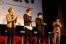 左からケッピ役の諏訪部順一、新星玲央役の宮野真守、阿久津真武役の細谷佳正、ゾンビ役の加藤諒。