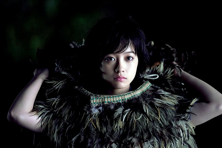 「映画 キングダム 写真集ーTHE MAKINGー」より。