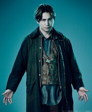 高橋光臣扮する三島慎吾。