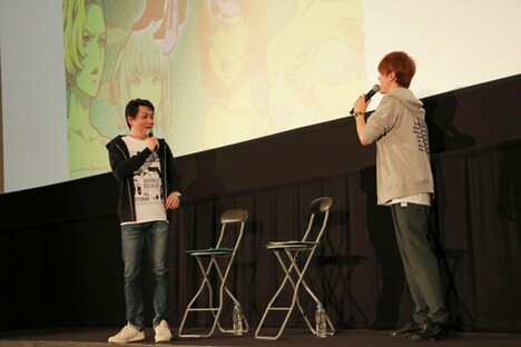 「『DOUBLE DECKER! ダグ&キリル』トークショー付きEXTRA一挙上映会」の様子。左から三上哲、天崎滉平。