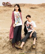 「Eisei & Hyou T」（左）、「Shin T」（右）の着用イメージ。