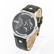 リヴァイモデルの腕時計。