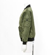 リヴァイモデルのアウター。