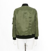 リヴァイモデルのアウター。