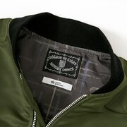 リヴァイモデルのアウター。