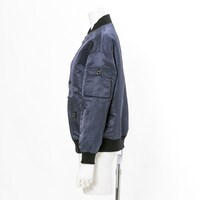 エレンモデルのアウター。