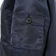 エレンモデルのアウター。