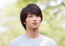 横浜流星扮する坂東晴希。