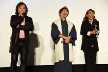 左から檜山修之、山口勝平、高山みなみ。