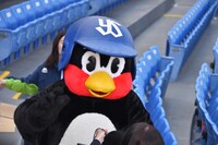 「お手羽渡し会」の様子。