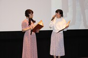 左からRAISE A SUILENの倉知玲鳳、紡木吏佐。