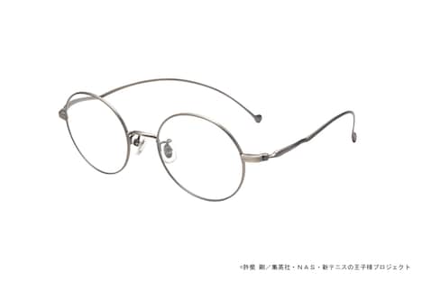 越前リョーマモデルのメガネ。