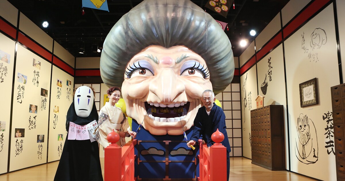 貴重な手書き資料が満載！「鈴木敏夫とジブリ展」おみくじが引ける巨大 