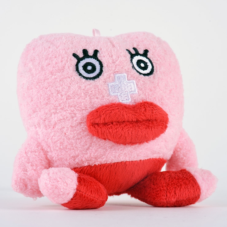 生理ちゃんのぬいぐるみマスコット。※画像は製作中のイメージ。