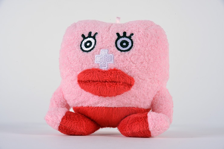 生理ちゃんのぬいぐるみマスコット。※画像は製作中のイメージ。