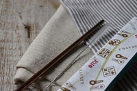 CHAVATYとのコラボ商品「オリジナルケース付ステンレスストロー」。