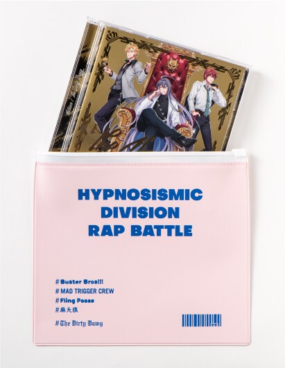 「ヒプノシスマイク」とViViのオリジナルロゴポーチ。