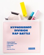 「ヒプノシスマイク」とViViのオリジナルロゴポーチ。