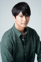 黒薔薇憐児役の森下竣平。