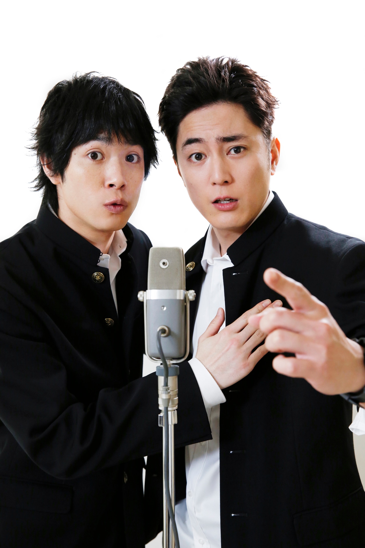 ドラマ「べしゃり暮らし」のカット。左から渡辺大知扮する辻本潤、間宮祥太朗扮する上妻圭右。