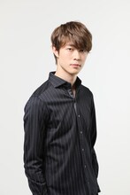 宮沢氷魚扮する伴野丈。