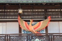 火の鳥のオブジェ。