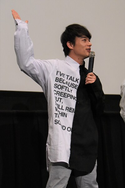 鷹梁ミナト役の五十嵐雅。