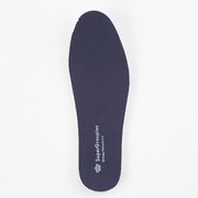 Knightsモデルのスニーカー。