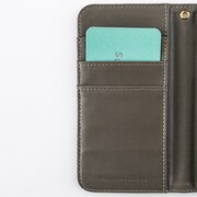 MaMモデルのスマートフォンケース。