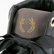 Edenモデルのスニーカー。