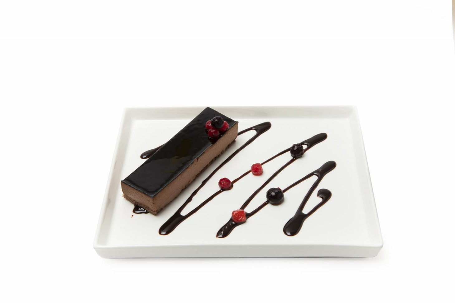 「刈野が梓に献上したチョコレートケーキ」