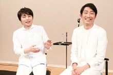 左から石田彰、石田明。