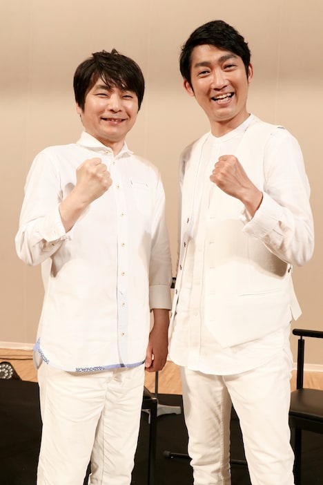 左から石田彰、石田明。