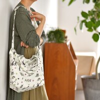 キャンバスショルダートート