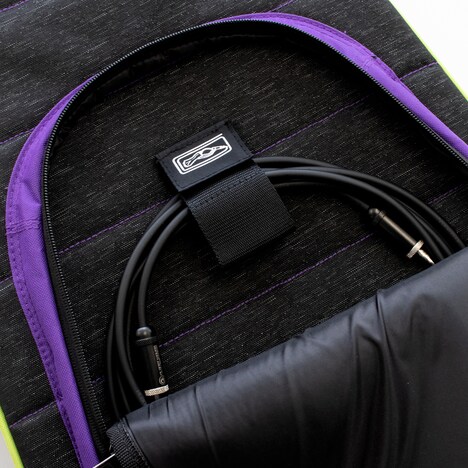 エレキギター用ギターバッグの前面ポケット部分。